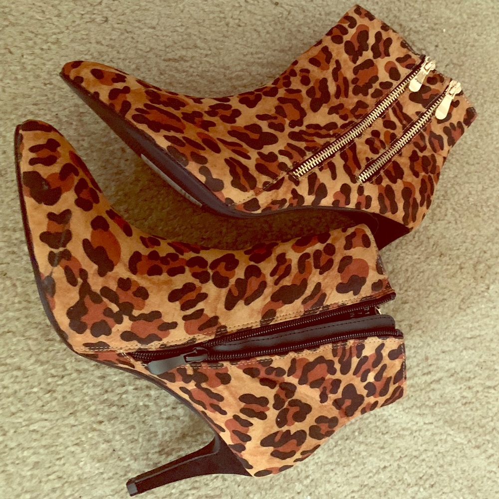 Leopard 2” heel bootie shoes